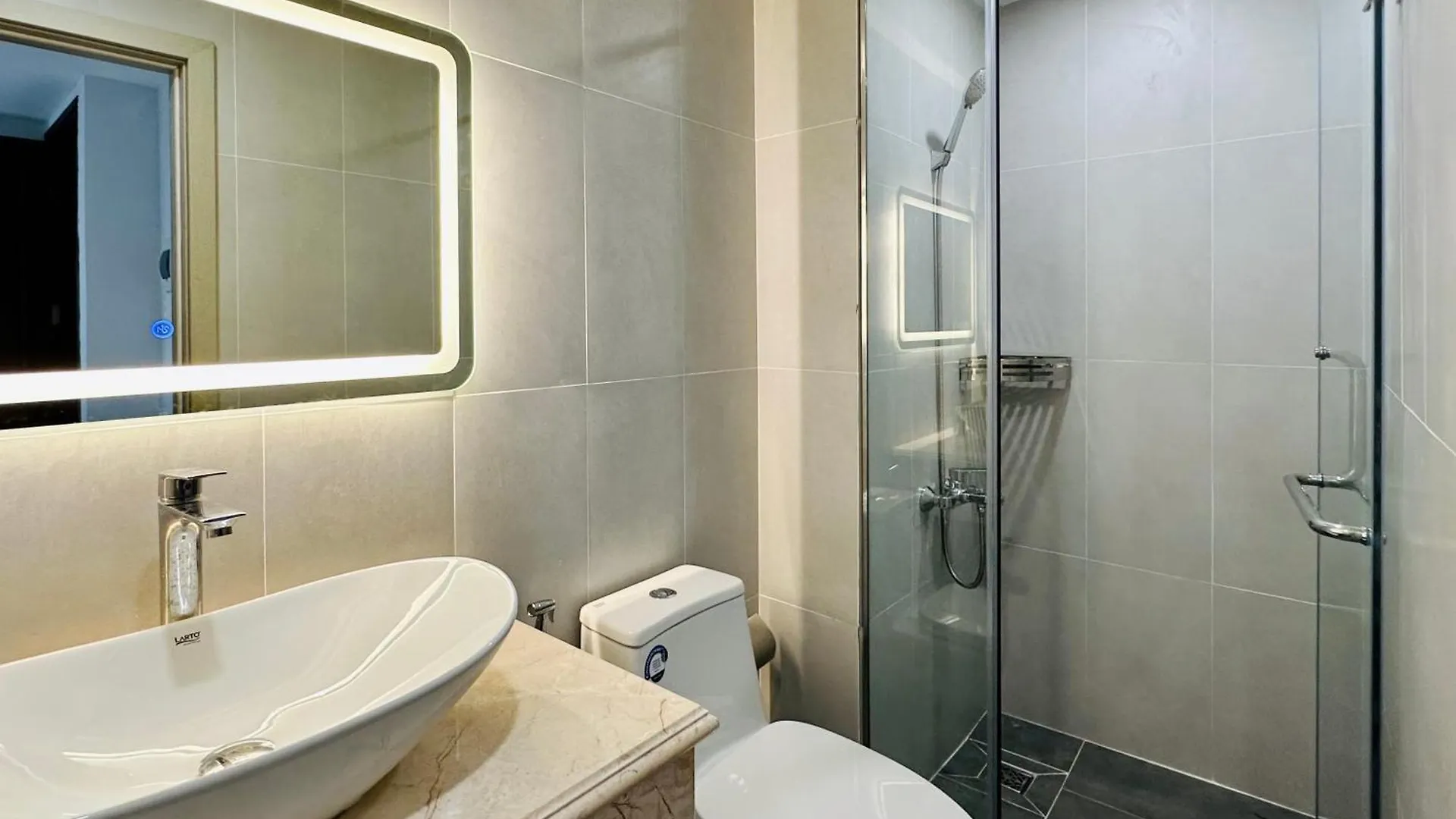 155 Residence 胡志明市 0*,  越南